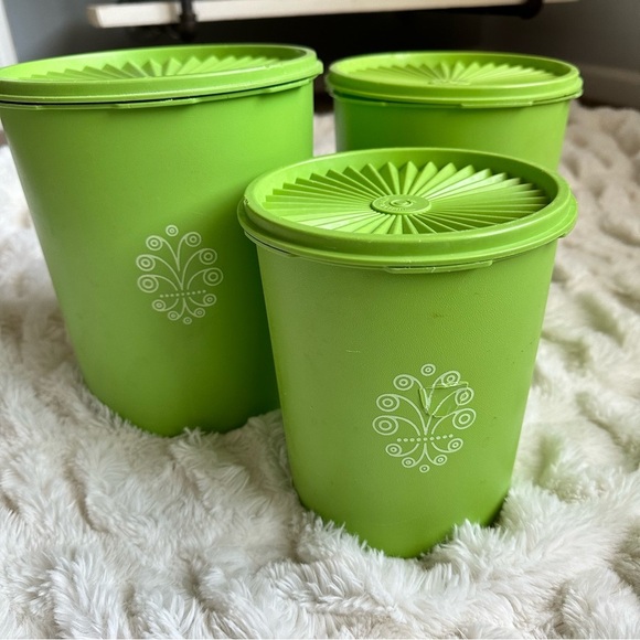 Vintage Tupperware Lime Green Nesting Canisters Kitchen Storage Retro US Set 3 - Picture 2 of 15